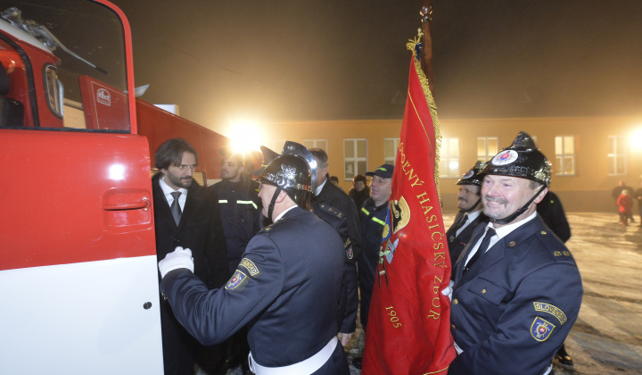  Odovzdanie hasičského vozidla TATRA CAS 148  ministrom vnútra S