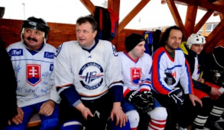 HOKEJOVÝ TURNAJ - 10. 02. 2013