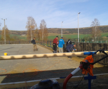 Výstavba klziska rok 2012