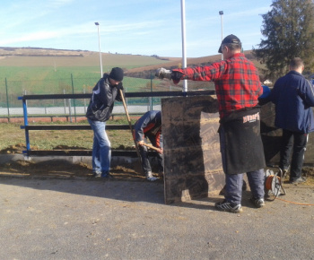 Výstavba klziska rok 2012