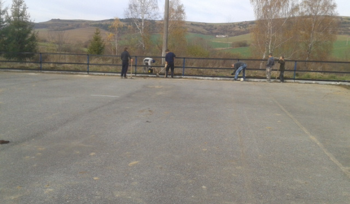 Výstavba klziska rok 2012