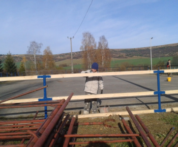 Výstavba klziska rok 2012