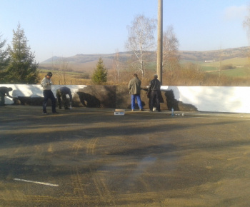 Výstavba klziska rok 2012