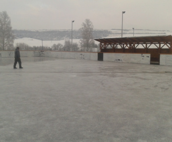 Výstavba klziska rok 2012