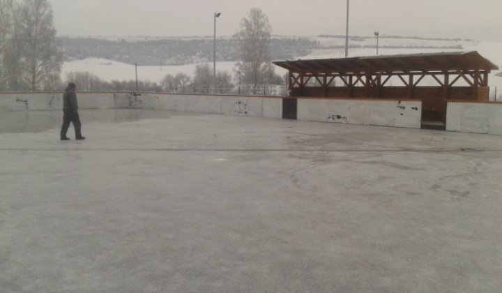 Výstavba klziska rok 2012