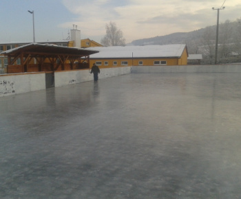 Výstavba klziska rok 2012