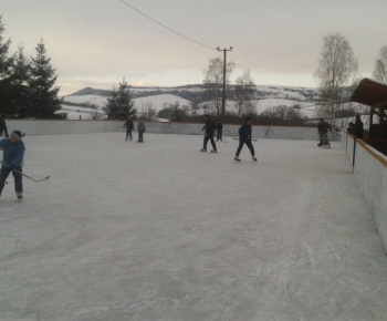 Výstavba klziska rok 2012